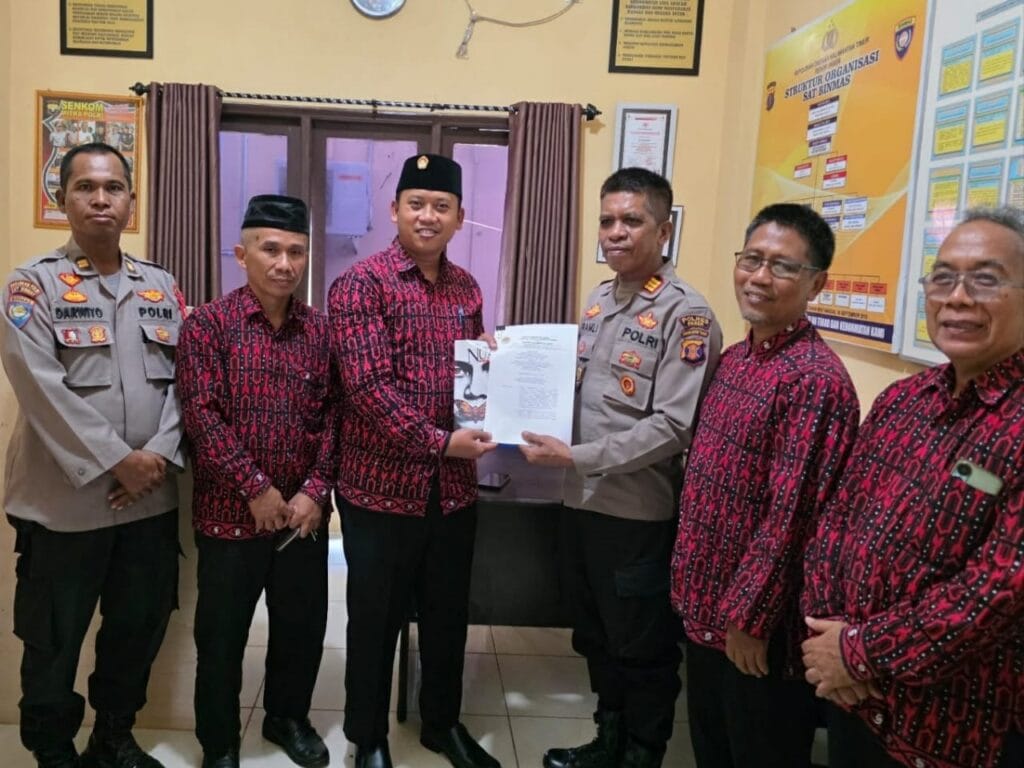 Kasat Binmas POLRES PASER, AKP Ramli, menerima audiensi DPD LDII Paser.