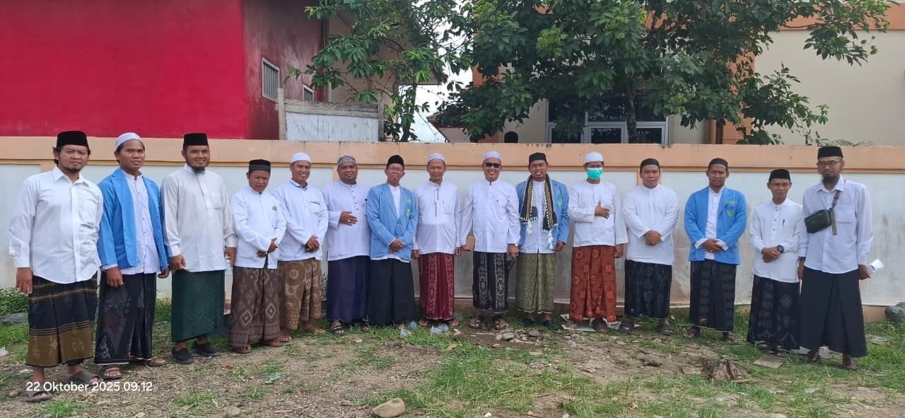 perwakilan ldii batu sopang, lulut eko cahyono, mengikuti upacara hari santri nasional di lapangan batu sopang
