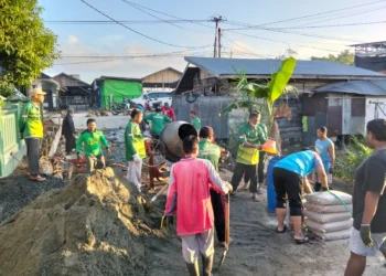 dokumentasi gotong royong pengecoran jaladokumenn swadaya oleh pac ldii sangkuriman dan anggota senkom