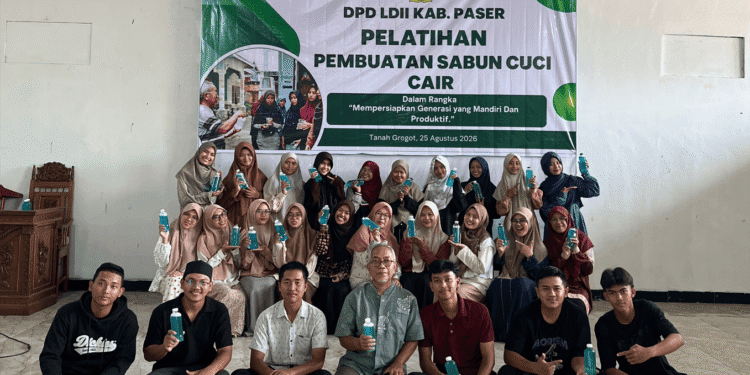 Pelatihan Pembuatan Sabun Cuci Cair Bekali Pemuda LDII Paser untuk Mandiri dan Produktif