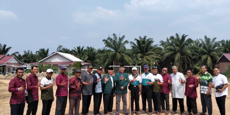 DPW LDII Kaltim Dampingi Penentuan Arah Kiblat musala Riyadul Jannah di Paser